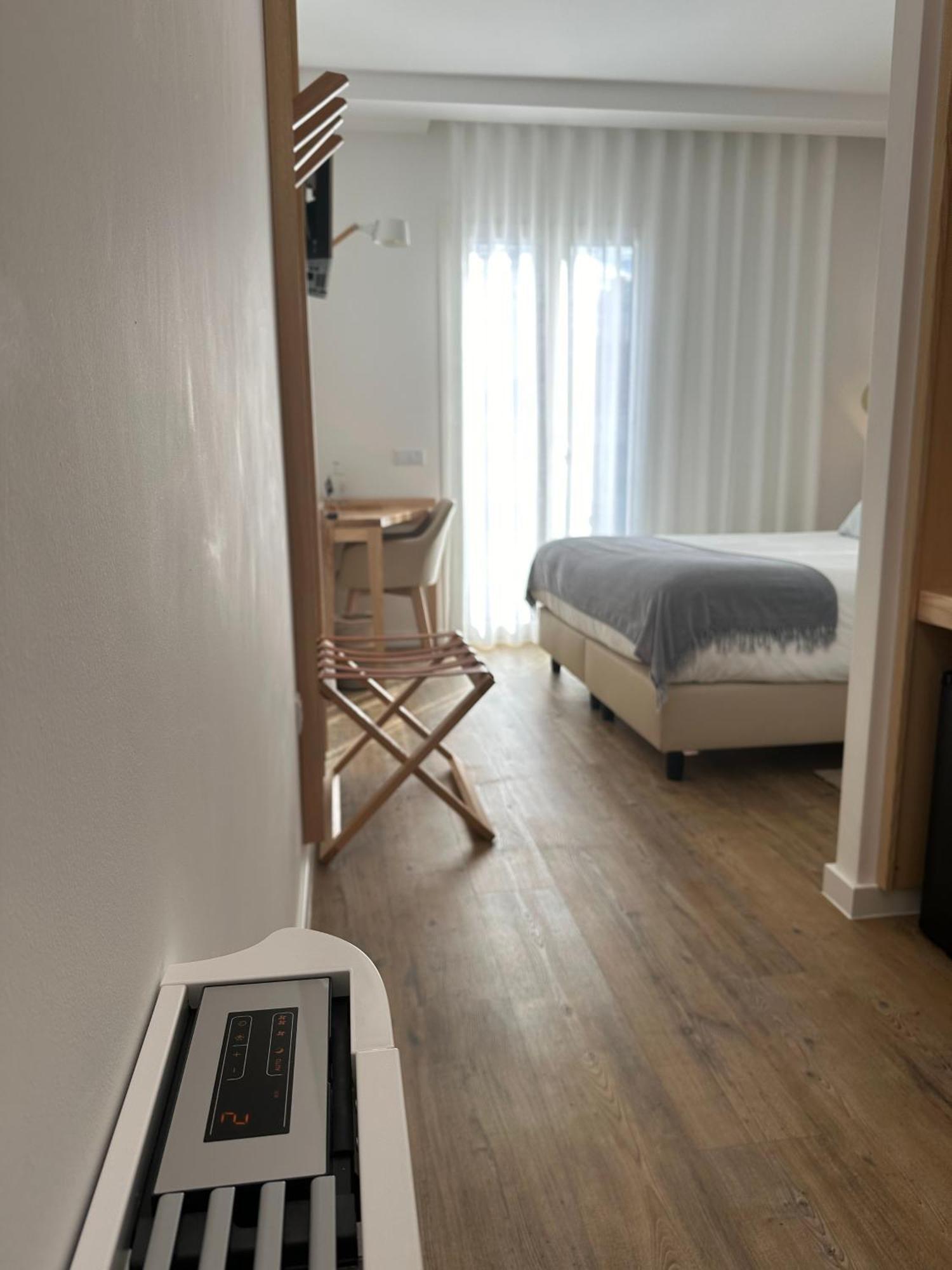 Charm-In Center Hotel Vila Nova de Milfontes Bagian luar foto